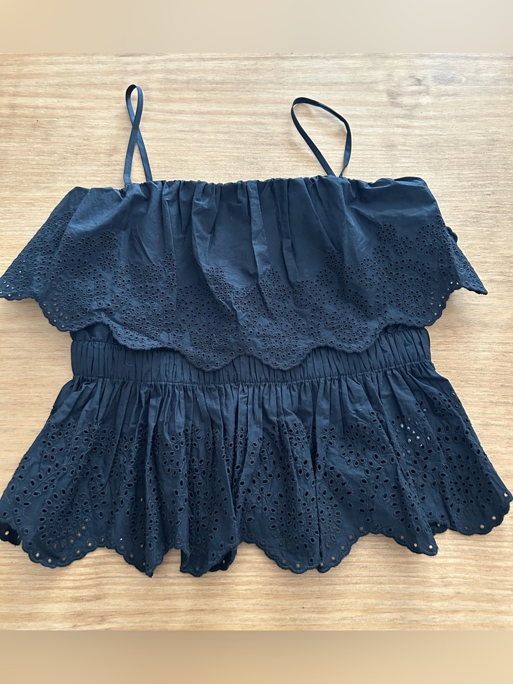 GAP Poplin Eyelet Ruffle Top - Picture 2 of 12
